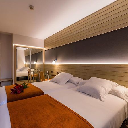 Hotel Avenida A Coruña Εξωτερικό φωτογραφία