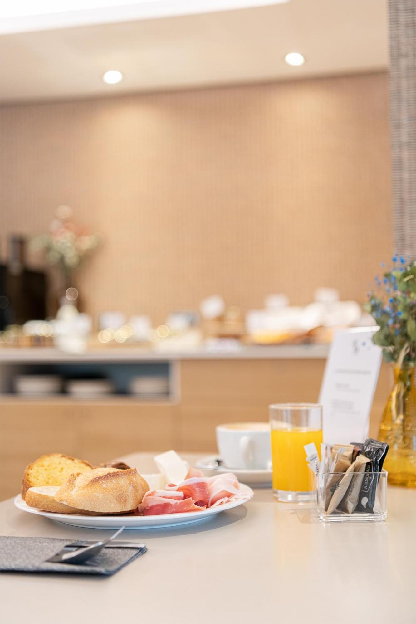 Hotel Avenida A Coruña Εξωτερικό φωτογραφία